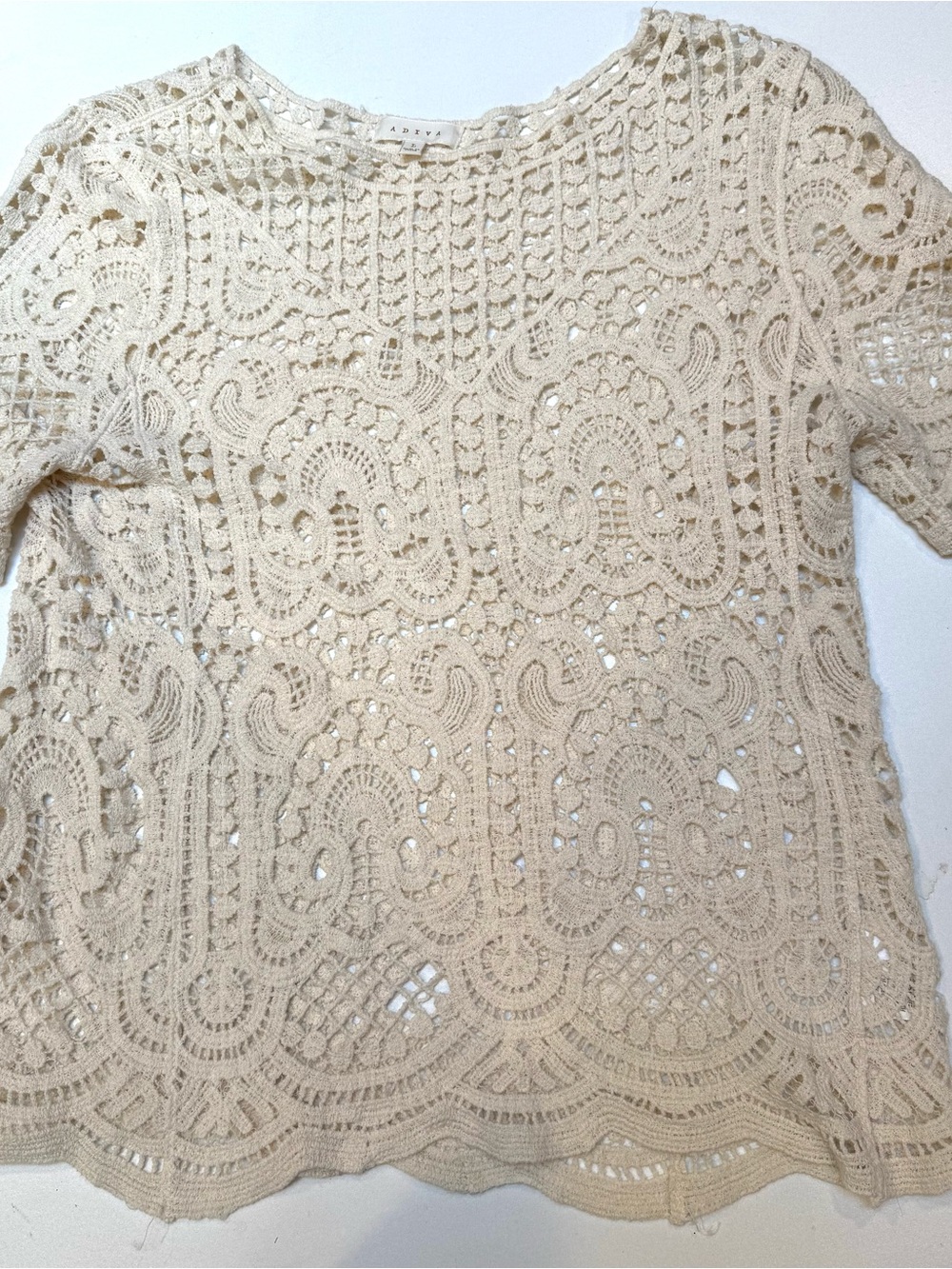 Adiva Crochet Lace Scoop Neck Top in Cream